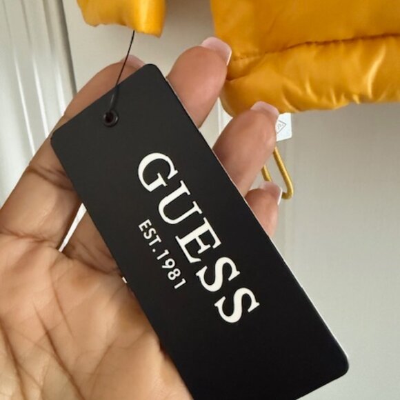 Guess Hooded Puffer Jacket - Size Medium NWT - Picture 4 of 5